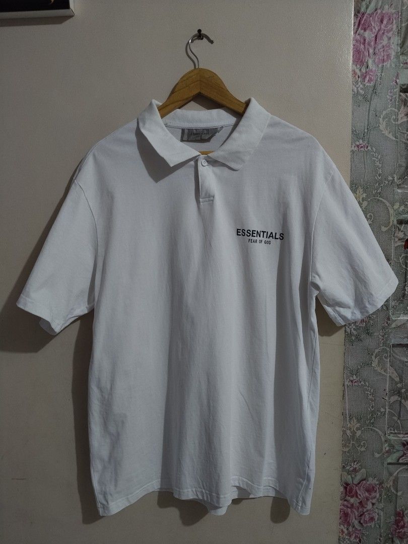 Fear of God Essentials White Polo Shirt XL (Category: Tshirts & Polo Shirts ) located in Manila. Submitted by bentong18188433 (Listing ID 1441969556, Image 1). Description: - Brand: Fear of God Essentials - Color: White - Size: XL - Material: 100% Cotton - Design: Simple and classic with Essentials logo on chest - Perfect for: Casual wear - Condition: Please check photos for detailed condition..