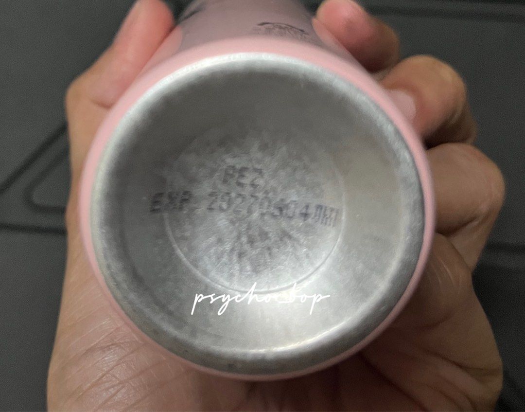 FIXX All Day Tight Make Up Setting Spray (Category: Makeup) located in Taguig. Submitted by psycho_bop.backup (Listing ID 1441890338, Image 3). Description: Main acc: psycho_bop (https://carousell.app.link/Ay0h2SytxBb) ✨Authentic ✨Barely used (naka display lang) ✨Stain in the bottle are from lippie EXP: 2027-06-04 🚩DO NOT MESSAGE IF YOU’RE GOING TO GHOST US! 🚩 💸MOP: Gcash, Paymaya, COD ( via lalamove) If you have questions & clarification, fee