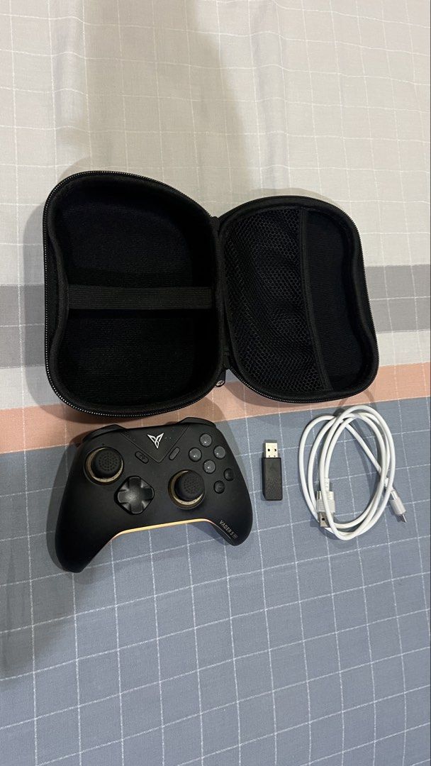 Flydigi Vader 5 Pro (Category: Controllers) located in Batu Caves. Submitted by haikalhafiy (Listing ID 1441921864, Image 2). Description: Perfect condition. Urgent sell. Bought it on Feb 2026. Barely even use due to busy with work (plus Wuthering Waves storage update too big lol). More info to seriously buy (like pic or whatsoever) can contact me directly via WS - O1935757O9 Include : Controller itself Flydigi Dongle Control Freak Thumb Grip Con