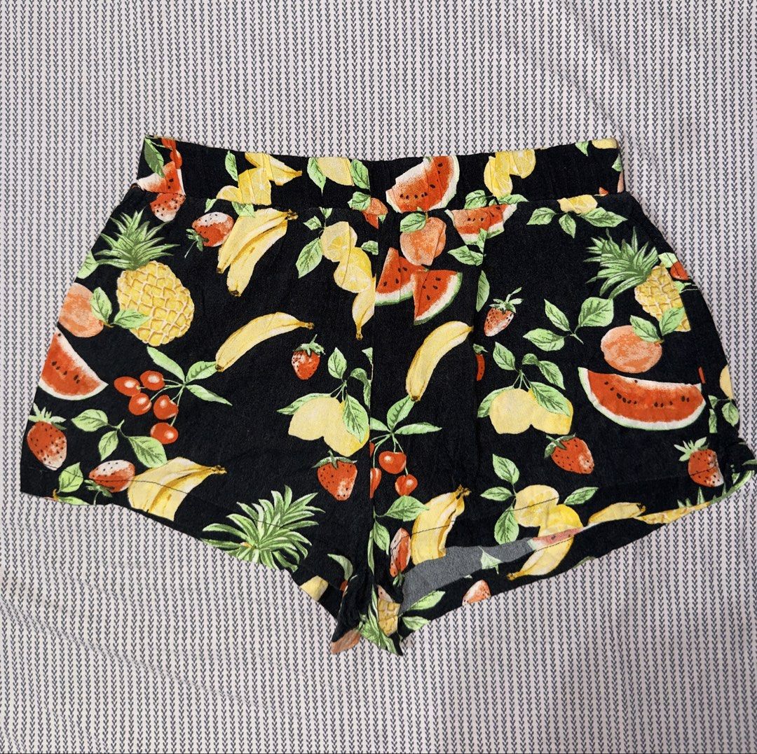 Forever 21 Fruit Print High Waisted Shorts (Category: Shorts) located in Santa Ana. Submitted by fatikilla (Listing ID 1441844737, Image 1). Description: .