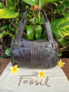 (Kategori: ) berada di . Dikirim oleh omah_tasku_54 (ID iklan 1441878166, Gambar 1). Deskripsi: .