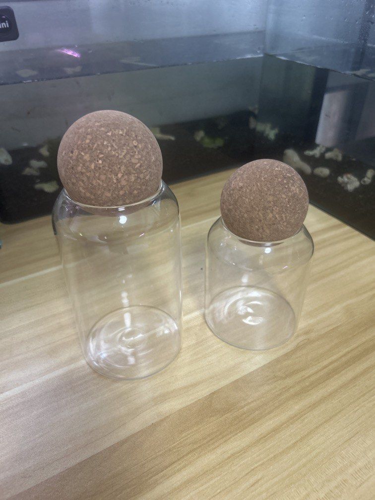 Glass jars with round circular lid (BRAND NEW)