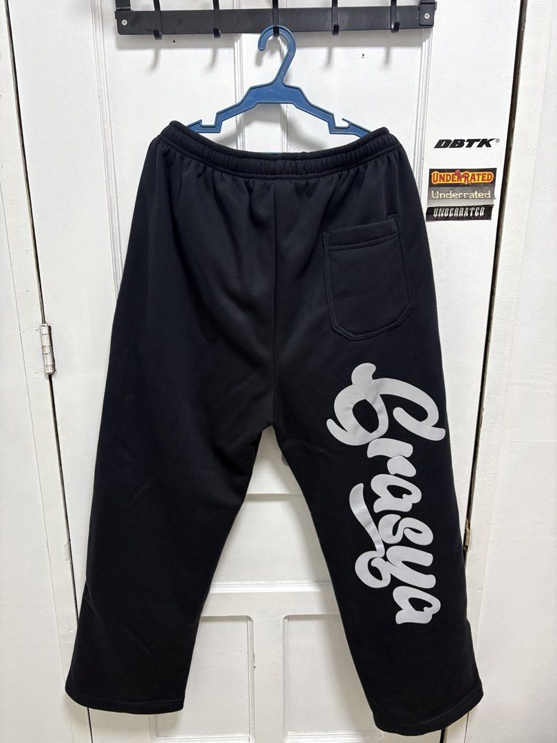 Grasya WorldWide Sweat Pants (Category: Other Bottoms) located in Manila. Submitted by valmorestr78134 (Listing ID 1441917877, Image 2). Description: Good as new Dina nagagamit .