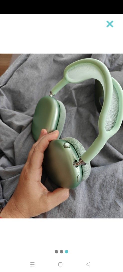 Green wireless headphones473917044682270722