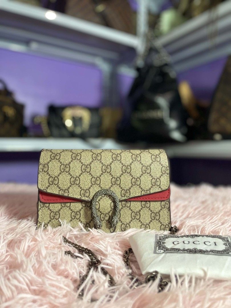 gucci chain sling bag (Category: Luxury Bags & Wallets) located in Bulacan. Submitted by jcasey_1991 (Listing ID 1441805741, Image 1). Description: 👜✨ 𝐉𝐀𝐏𝐀𝐍 𝐒𝐎𝐔𝐑𝐂𝐄𝐃 𝐏𝐑𝐄𝐋𝐎𝐕𝐄𝐃 𝐁𝐀𝐆𝐒 🤍 Carefully selected preloved bags from Japan 🇯🇵 Beautiful pieces at affordable prices 💖 ✔️ Free Shipping ✔️ DTI Registered ✔️ Legit Seller Please manage your expectations — these are preloved items and signs of usage may be present. Authenti