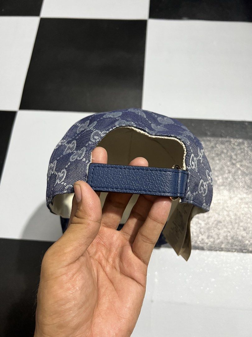 Gucci GG Canvas Baseball Hat (Category: Caps & Hats) located in Manila. Submitted by thrift2mill (Listing ID 1441830329, Image 3). Description: .