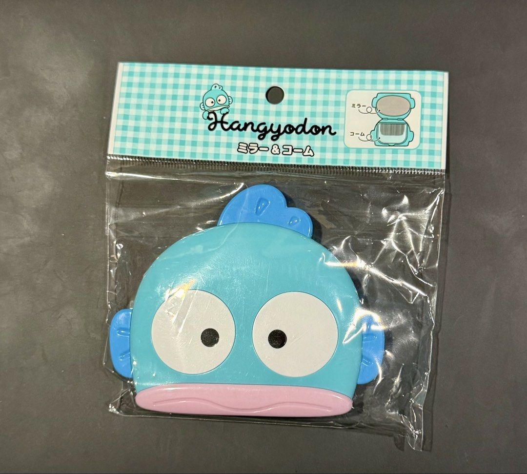 Hangyodon Comb and Mirror Set Official (Category: Mirrors) located in Taguig. Submitted by karabelle19923 (Listing ID 1441964990, Image 3). Description: Hangyodon Comb and Mirror set Japan Official - Features big white eyes and a pink mouth - Made of durable plastic .