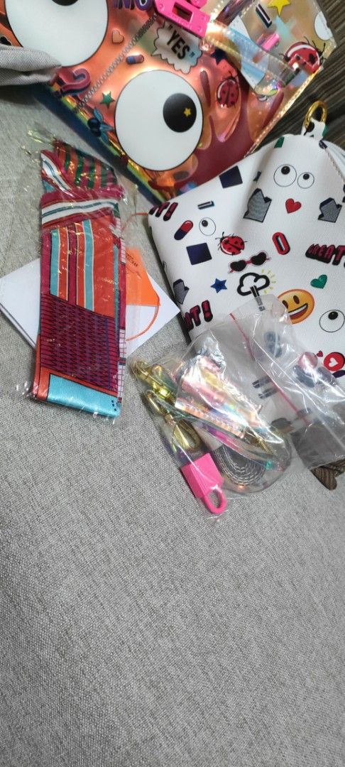 Hermes Accessories Set (Category: Luxury Accessories) located in Quezon City. Submitted by luckyeagle_a10851 (Listing ID 1441831968, Image 3). Description: - Includes Hermes dust bag, box, and socks. - Also comes with ribbon, pouch, and charms. - All items are new and unused. - Perfect for gifts or personal use..