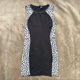 (Category: ) located in . Submitted by mcx.wardrobe (Listing ID 1441956210, Image 1). Description: .