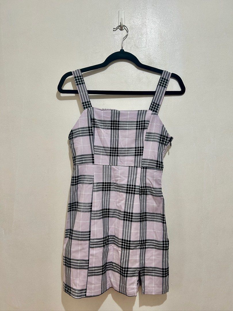 H&M Divided Plaid Square Neck Mini Dress (Category: Dresses) located in Quezon City. Submitted by lovedbyansb (Listing ID 1441875424, Image 1). Description: - XS to Semi M - Never worn - Cute plaid mini dress from H&M Divided - Square neckline - Side zipper closure - Small slit at the hem - Ideal for casual outings.