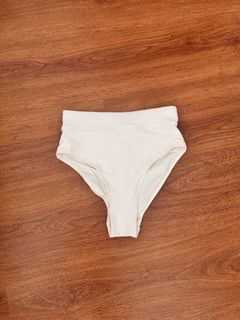 (Category: ) located in . Submitted by prebyaa (Listing ID 1441812347, Image 1). Description: .