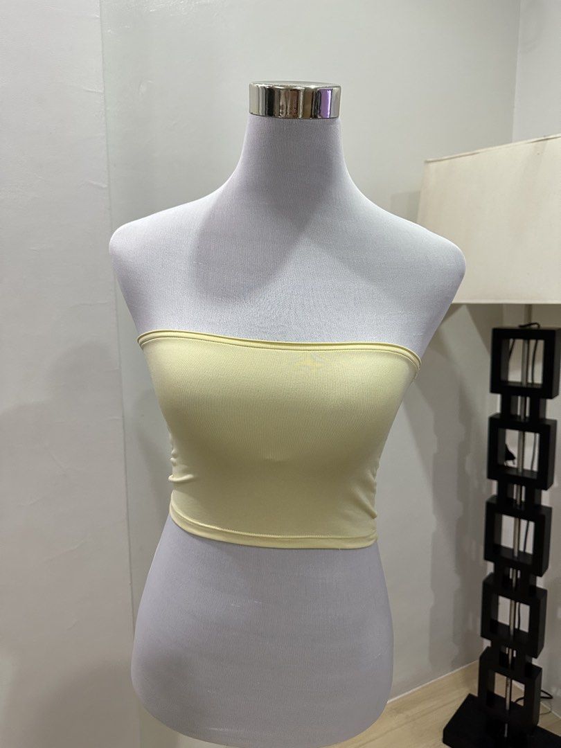 H&M Yellow Tube Top (Category: Sleeveless) located in Taytay. Submitted by beabanana.ocean (Listing ID 1441829791, Image 1). Description: .