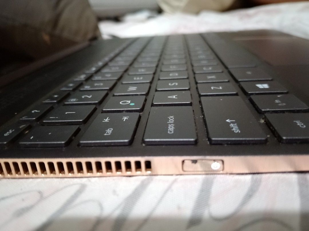 Hp Spectre x360 13inch touchscreen (Category: Laptops & Notebooks) located in Manila. Submitted by silenthawk_5f2a27 (Listing ID 1441798917, Image 3). Description: laptop only and pen no charger defective system fan but still boots keys i nd k not working.