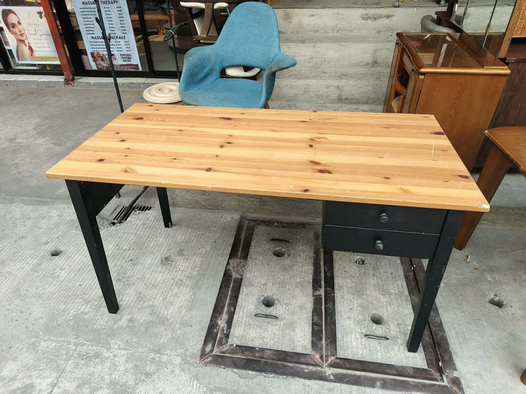 Ikea Sweden office table / study desk Japan surpluz (Category: Tables & Sets) located in Manila. Submitted by kyjapansurplus (Listing ID 1441876576, Image 2). Description: .