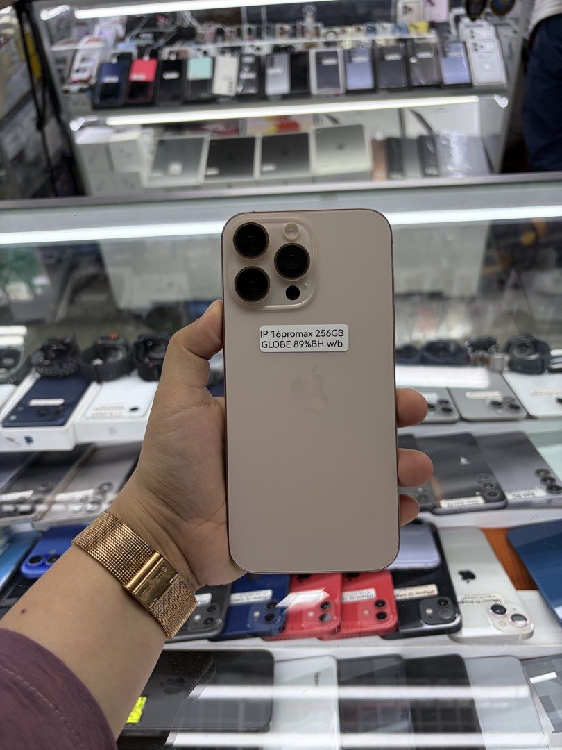 Iphone 16 Pro Max 256gb 89% batt Globelocked may dent (Category: iPhone 16 Series) located in San Juan City. Submitted by javedsgadgetshop (Listing ID 1441891167, Image 1). Description: WE BUY AND SELL SO PWEDE MAGBINTA OR SWAP ! INSTALLMENT OPTIONS : SPAY LATER / GGIVES / CREDIT CARD / SKYRO / HOMECREDIT (BRANDNEW) Quick Specs : 💵 Iphone 16promax (May dent) •256gb •NTC Variant •89% batt health •Globelocked •95% Smoothness •No hidden issue | No 
