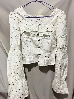 (Kategori: ) berada di . Dikirim oleh sunshineee___ (ID iklan 1441818665, Gambar 1). Deskripsi: .