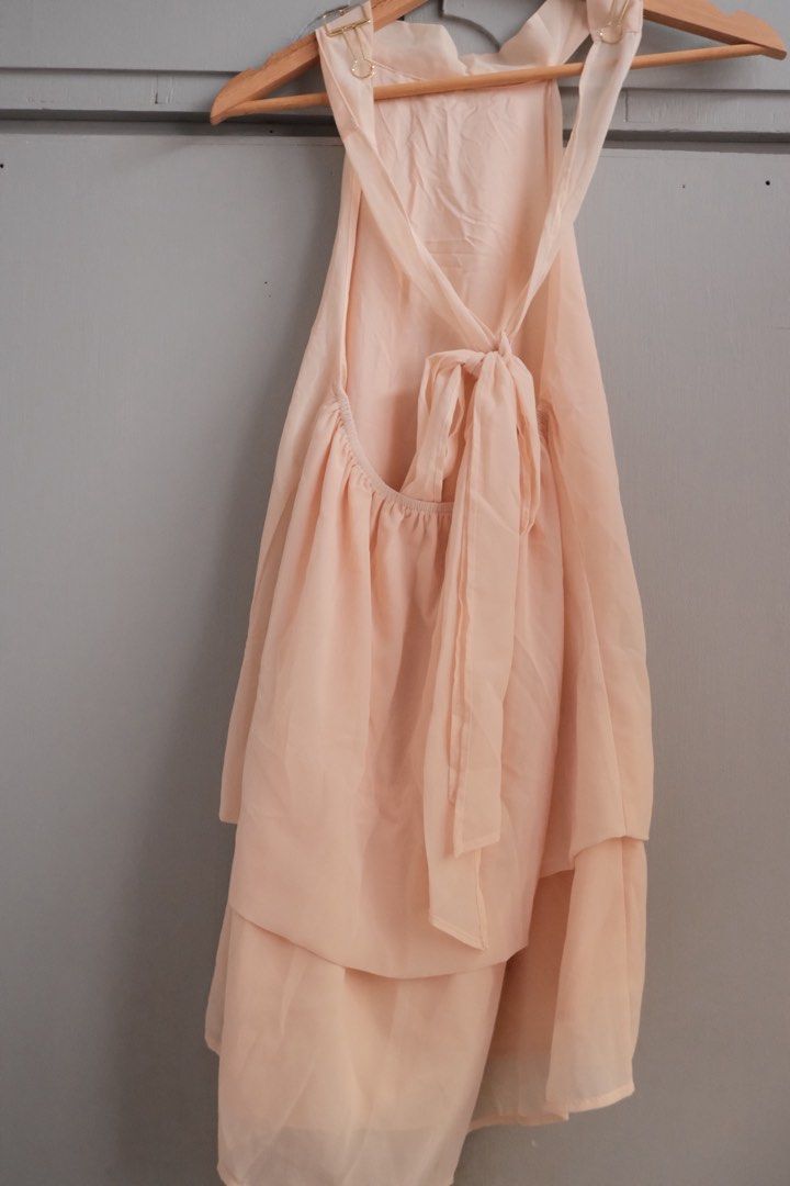 Light Yellow Halter Tie Mini Dress (Category: Dresses) located in Muntinlupa City. Submitted by maryjoycecarmona0621 (Listing ID 1441791056, Image 3). Description: Light Yellow Halter Tie Mini Dress Size: Small bought for 559 🏷️selling price 400 used only once.