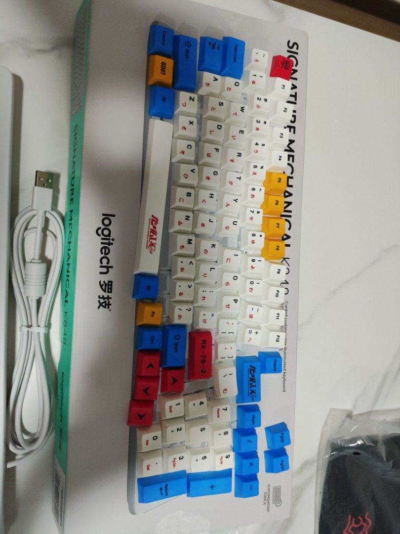 Logitech Signature Mechanical Keyboard K848 with Custom Keycaps473147082037022722
