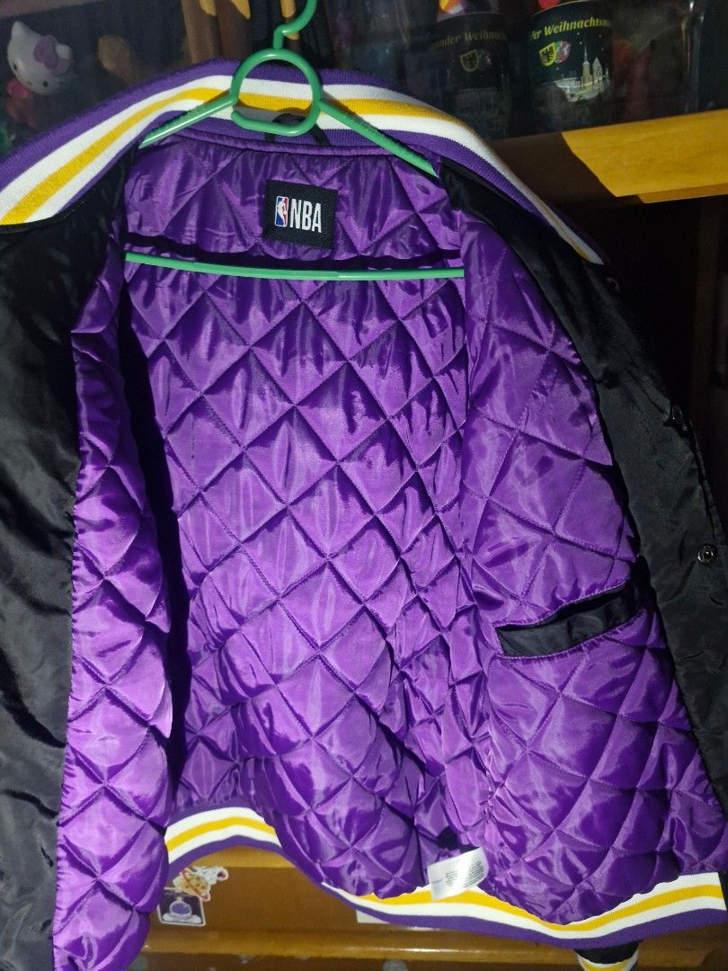 Los Angeles Lakers NBA Bomber Jacket (Category: Coats, Jackets and Outerwear) located in Caloocan City. Submitted by yowyow098765 (Listing ID 1441936370, Image 3). Description: good condition vintage jacket small .