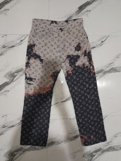 (Category: ) located in . Submitted by _vhergel.thrift.n.sell (Listing ID 1441908530, Image 1). Description: .