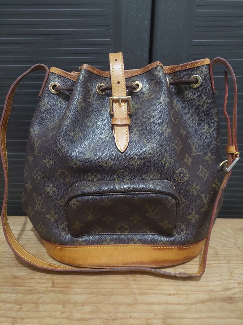 Louis Vuitton Monogram Bucket Bag (Category: Luxury Bags & Wallets) located in Davao. Submitted by oddlion_769da3 (Listing ID 1441798543, Image 1). Description: - Classic Louis Vuitton Monogram bucket bag - Genuine leather trim and straps - Secure drawstring closure - Interior zip pocket and slip pocket - Timeless and versatile for everyday style.