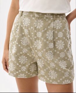 (Category: ) located in . Submitted by pr3ttycloset (Listing ID 1441867055, Image 1). Description: .