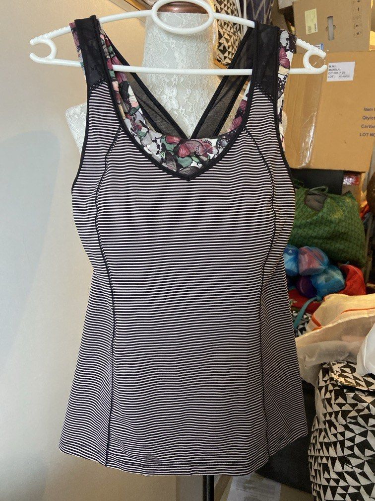 Lululemon striped/patterned top (Category: Activewear) located in Pasig City. Submitted by sandace (Listing ID 1441834347, Image 1). Description: Authentic Size 6.
