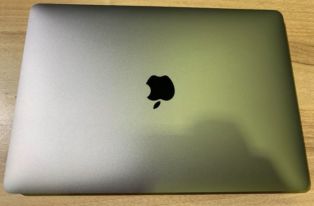 MacBook Pro 2016 (A1706)472900178637629443