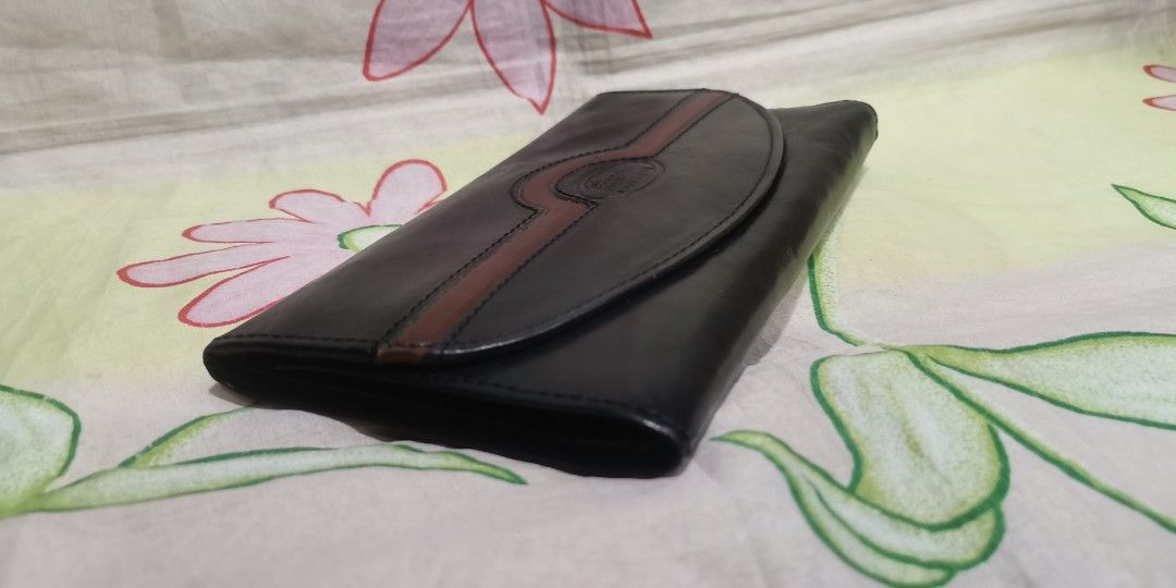 MARCO CORSINI black leather long wallet (Category: Wallets & Card holders) located in Baguio. Submitted by princessjhade (Listing ID 1441871972, Image 3). Description: Very good condition Plus shipping.