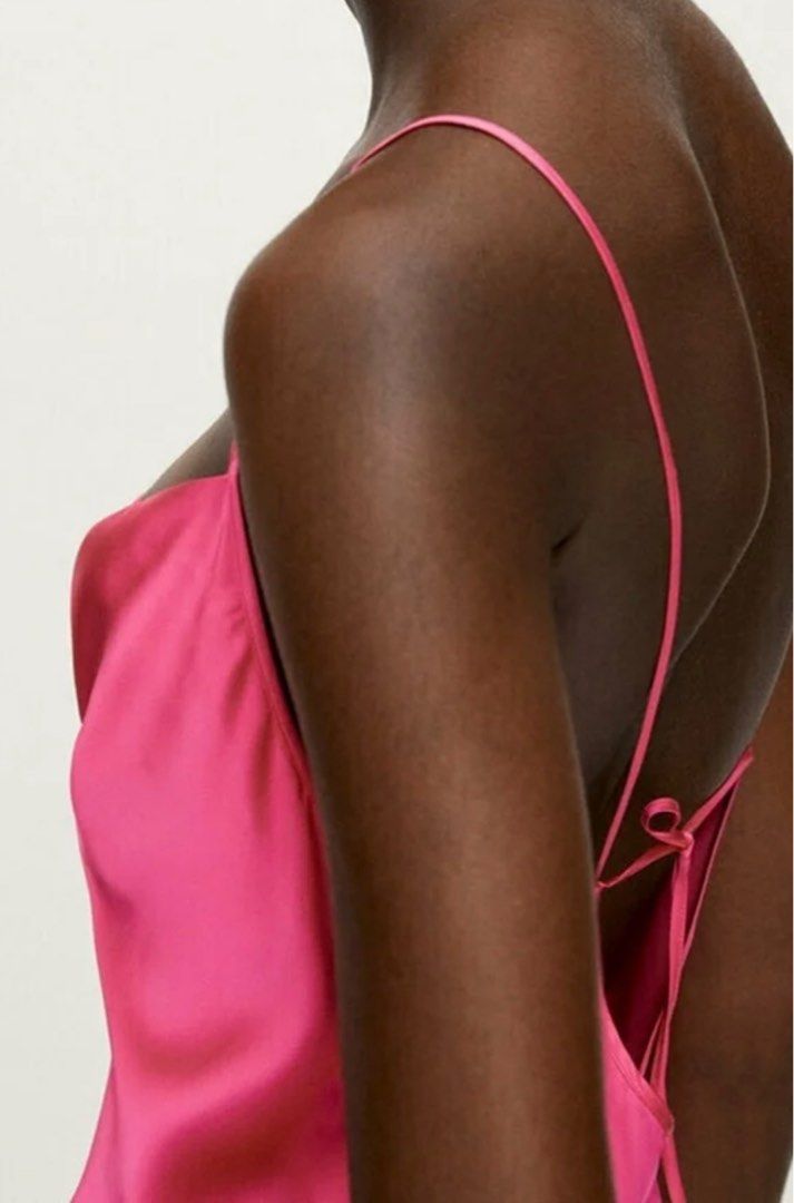 MASSIMO DUTTI XS pink dress (Category: Evening dresses & gowns) located in Quezon City. Submitted by joanna_f (Listing ID 1441945647, Image 3). Description: - xs but fits small/ medium due to adjustable back strap - never used but has been washed - has been in my closet for months - is in good condition, like new - don’t like how it shapes my body - It’s really pretty and of really good quality but it’s been hiding in my dresser since. It also do