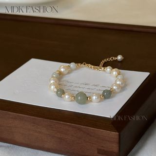 (Category: ) located in . Submitted by mdk_fashion (Listing ID 1441872698, Image 1). Description: .
