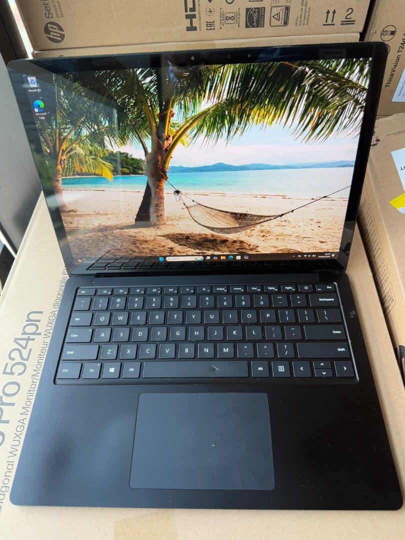 Microsoft Surface Laptop 3 - Intel Core i5 - 16GB RAM - 256GB SSD