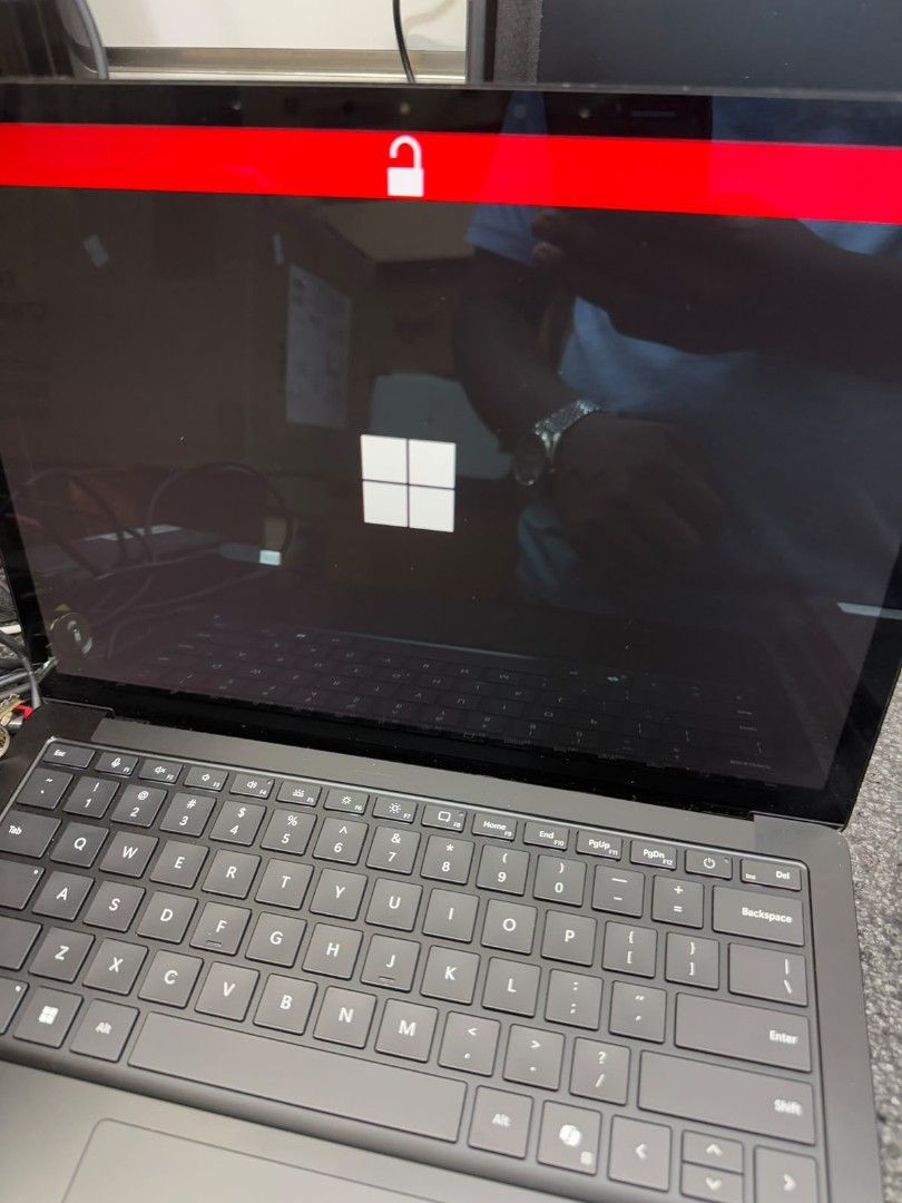 Microsoft Surface Laptop 3 - Intel Core i5 - 16GB RAM - 256GB SSD472879169347921925