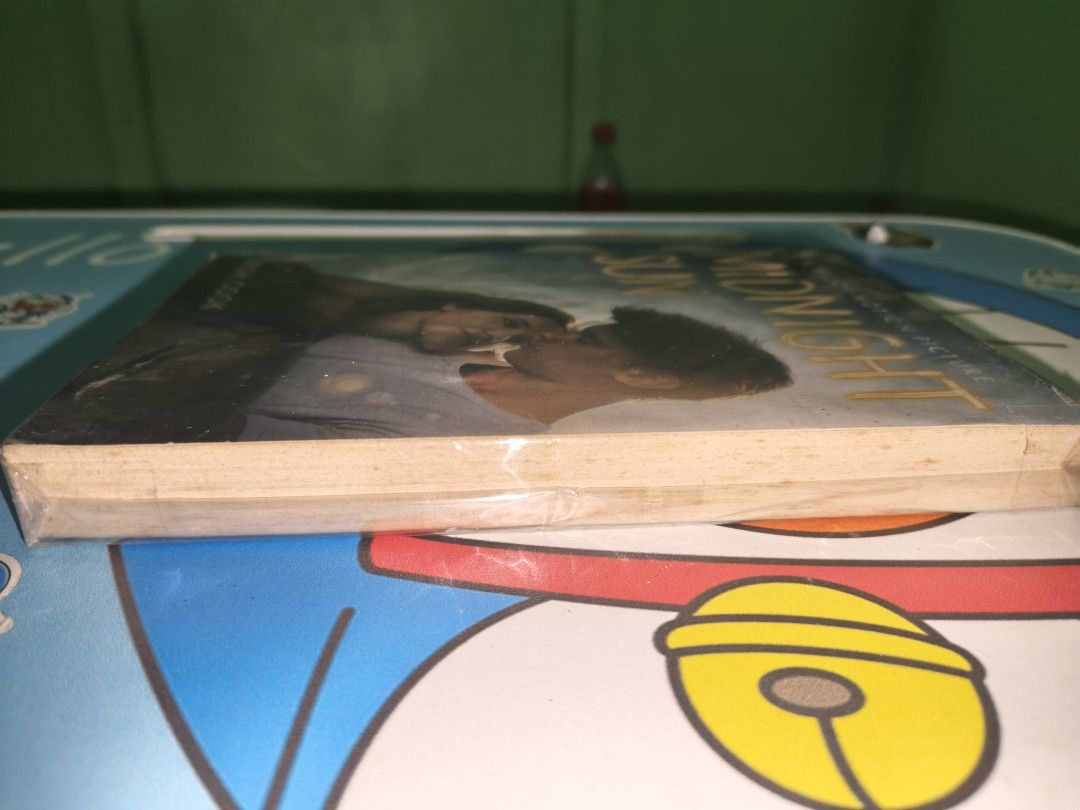 Midnight Sun by Trish Cook (Category: Storybooks) located in Cavite. Submitted by jannede (Listing ID 1441894095, Image 3). Description: - paperback -with tanning and foxing - Midnight Sun by Trish Cook - Based on the major motion picture.