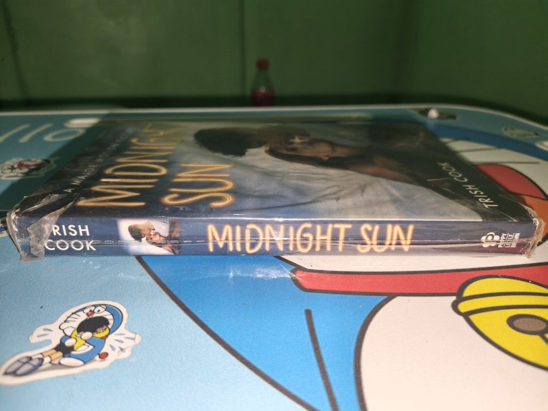 Midnight Sun by Trish Cook (Category: Storybooks) located in Cavite. Submitted by jannede (Listing ID 1441894095, Image 2). Description: - paperback -with tanning and foxing - Midnight Sun by Trish Cook - Based on the major motion picture.