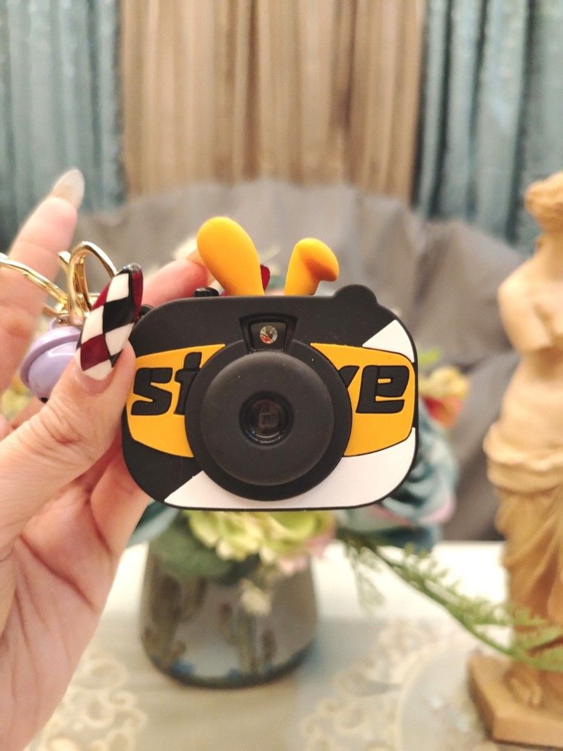 Mini Camera Projector Toy Keychain Charm (Category: Character Goods) located in San Fernando. Submitted by jpmarketplace2023 (Listing ID 1441792418, Image 1). Description: 💚 All items are authentic from Japan. 💛 MOP: GCash (❌️ GCash Protect) 🩵 MOD: LBC only (❌️ S. Checkout, COD, COP) 💙 Meet-up: Vista Mall, San Fernando, Pampanga 💜 All items are on-hand. 🧡 First to pay gets the item first. ❤️ Breakable items are packed with care and caution.