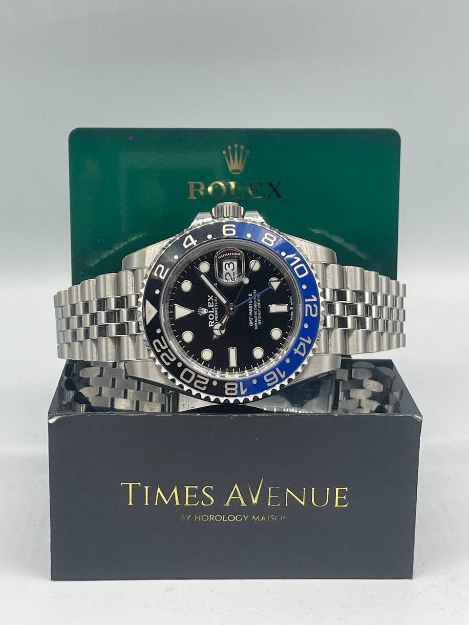 Mint 2020 Nov Rolex GMT Master 2 Stainless Steel 126710BLNR Jubilee"Batgirl" (Category: Watches) located in Singapore. Submitted by timesavenuesg (Listing ID 1441865187, Image 1). Description: Get notified of our new listings and the latest prices: https://shorturl.at/FG0KX Find out about our authentication process and what sets us apart: https://horologymaison.com/why-choose-us/ **With Protective Film, Freshly Serviced** Brand: Rolex Model numbe