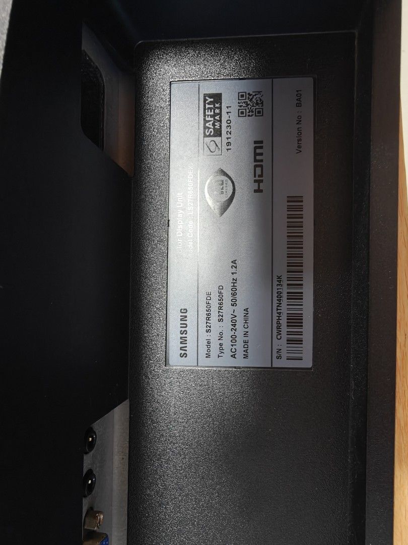 Monitors473031223301918724