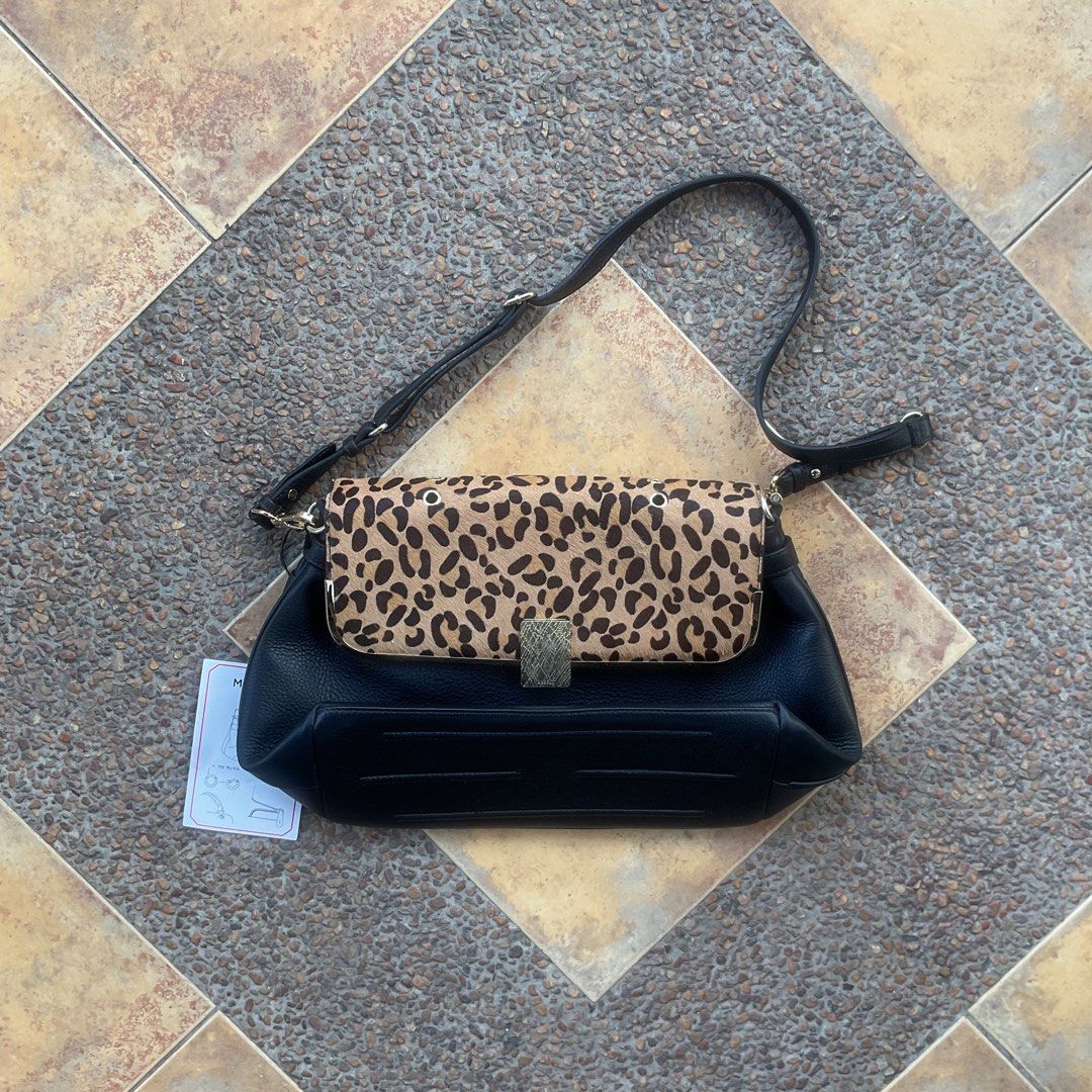 morgan de toi y2k leopard print bag (Category: Luxury Bags & Wallets) located in Bacolod City. Submitted by bathroomplug (Listing ID 1441866944, Image 1). Description: dm for inquiries! .