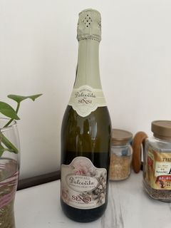 （分類：）位於 。 由 bringmehomedear 提交（商品編號 1441805894，圖片 1）。簡介： 。