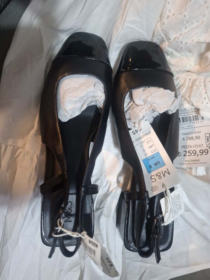 M&S Black Slingback Heels Size UK 5 (Category: Heels) located in Mandaluyong City. Submitted by jedjed1026 (Listing ID 1441876918, Image 1). Description: - Brand: M&S - Color: Black - Style: Slingback heels - Material: Leather upper with patent toe cap - Features: Adjustable ankle strap, block heel.