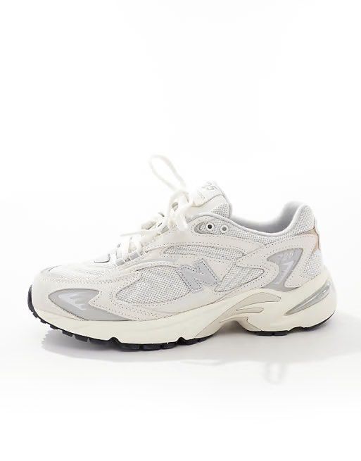 New Balance 725 (Cream White) (Category: Sneakers) located in Taguig. Submitted by julyym (Listing ID 1441824238, Image 2). Description: - Original, bought in Japan - Size: EUR 40 - Note: Will upload other pics later on, di pa lang napipicturan. - RFS: Planning to buy other shoes na ibang brand.