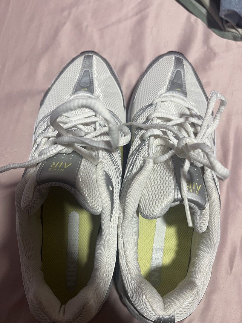 Nike Air Tri-D Phylon Running Shoes (READ DESCRIPTION) (Category: Sneakers) located in Quezon City. Submitted by Estenie (Listing ID 1441916641, Image 3). Description: - Nike Air Tri-D Phylon Running Shoes - Size: US 10 (UK 7.5, EUR 42, CM 27) - Made in Thailand - Only used twice - No visible flaws, storage shelf wear - No to maartes - NO BOX, NO RECEIPT - Authentic - Gcash payment first before shipping - delivery fee is shouldered by buyer - loc