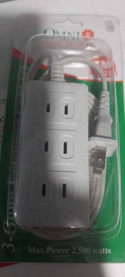 Omni Power Strip, SanDisk USB Drive, Numeric Keypad (Category: Office & Business Technology) located in San Mateo. Submitted by realmeljorie (Listing ID 1441849631, Image 2). Description: - Omni 3-gang power strip (Max 2500W) - SanDisk Ultra Dual Drive m3.0, 16GB (Micro USB & USB 3.0 for Android) - Wired numeric keypad (Compatible with Windows, XP, ALL, OS9) - All items are in original packaging or appear new..