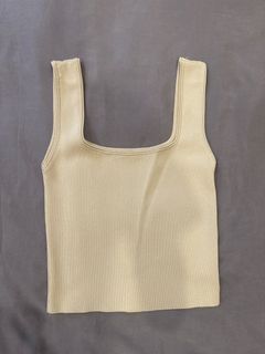 (Category: ) located in . Submitted by wardrobasics (Listing ID 1441796060, Image 1). Description: .