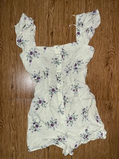 (Category: ) located in . Submitted by lina_apparel (Listing ID 1441889171, Image 1). Description: .