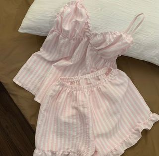 (Category: ) located in . Submitted by jlshaaaaa (Listing ID 1441945150, Image 1). Description: .