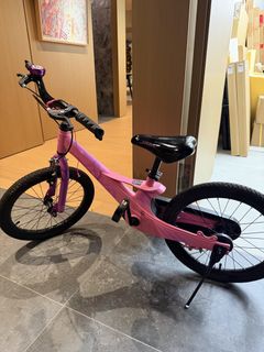 （分類：）位於 。 由 chloechiu121 提交（商品編號 1441827757，圖片 1）。簡介： 。