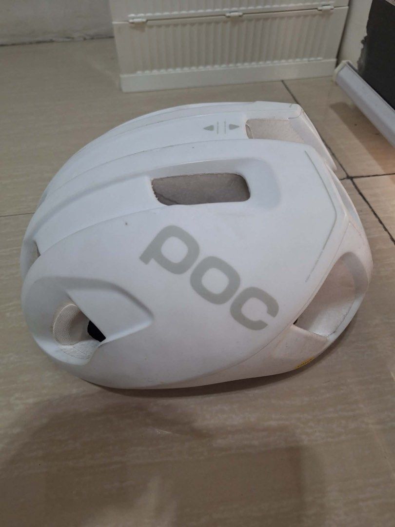 POC Ventral Air SPIN Cycling Helmet White (Category: Bicycles) located in Manila. Submitted by juliannaamedina (Listing ID 1441798514, Image 2). Description: - POC Ventral Air MIPS helmet in white SIZE MEDIUM: 54-59 - Recently purchased, used only a few times - Features excellent ventilation for hot weather - Includes MIPS technology for enhanced safety - Original box and receipt available -Bought from DANS bike in Makati -SRP: ₱16,490 - Selling 