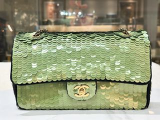 (Category: ) located in . Submitted by jemeryluxury (Listing ID 1441835609, Image 1). Description: .